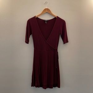 🛍 5 for $25 🛍 Plum Wrap Forever 21 Dress
